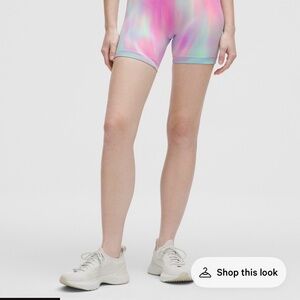 psychedelic wash multi Women's Tie-Dye Shorts